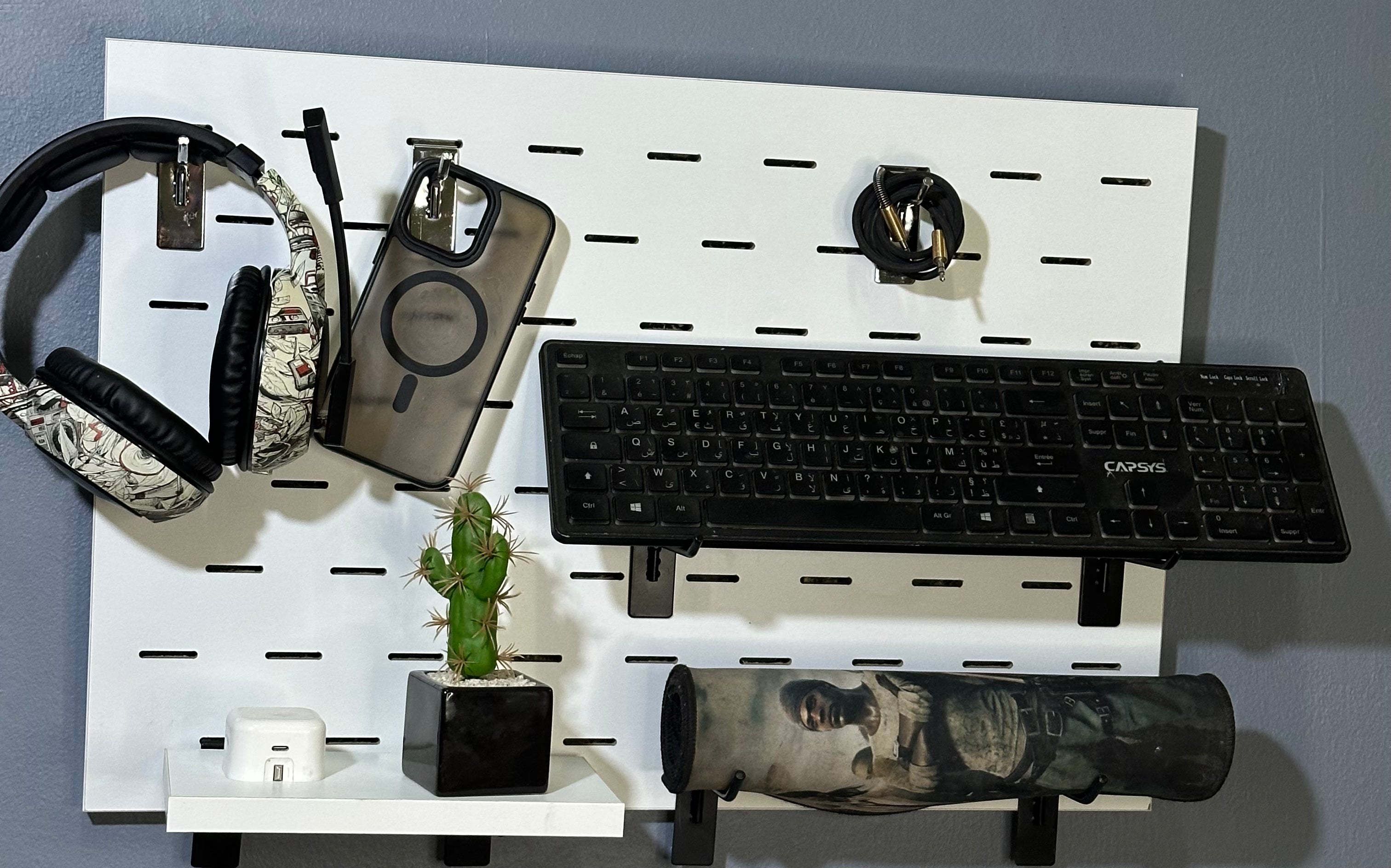 Pegboard لوحة تنظيم